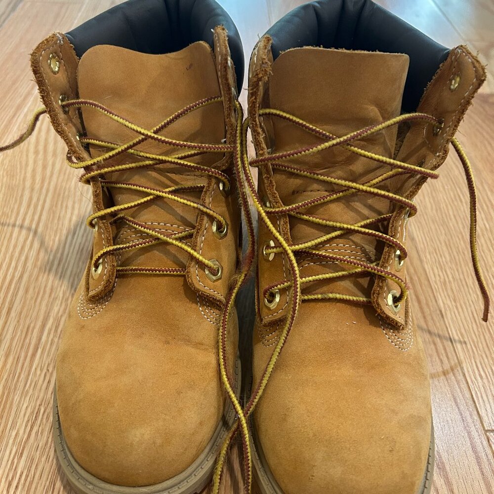 Timberland leather boots boys size 3.5 M Wheat Nubuck